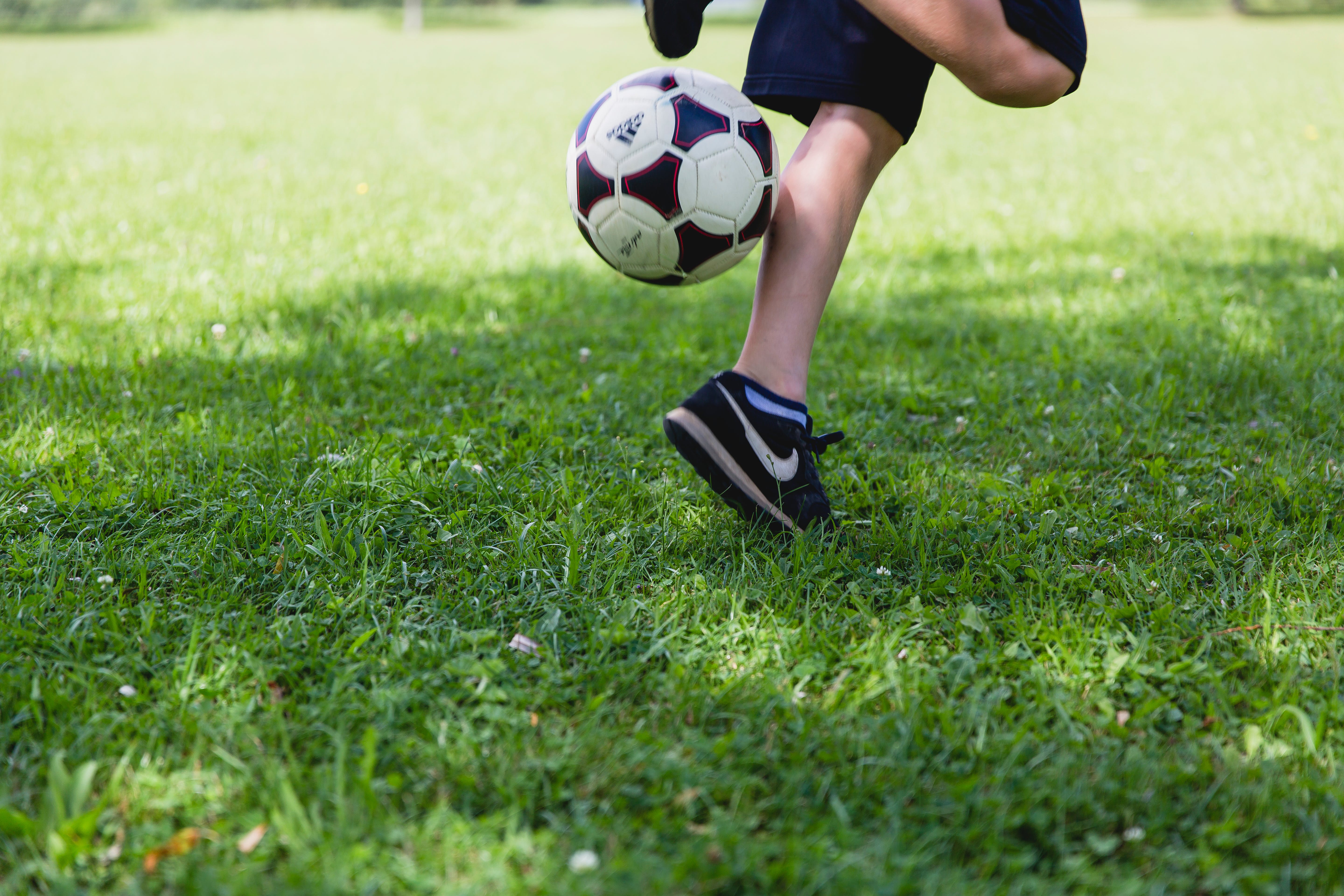 Soccer Tricks - Rainbow Flick