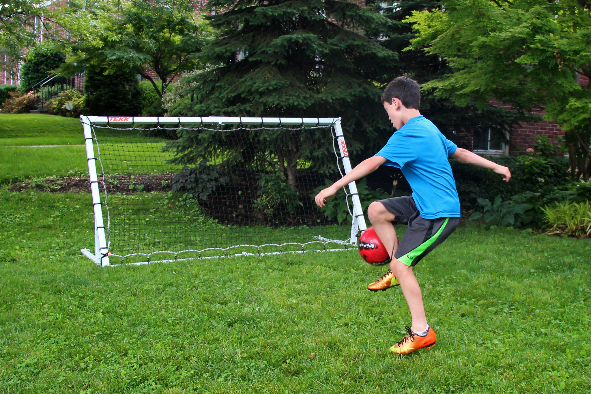 SKLZ Soccer Trainer - Master Your Ball Control Skills 1 sklz soccer trainer